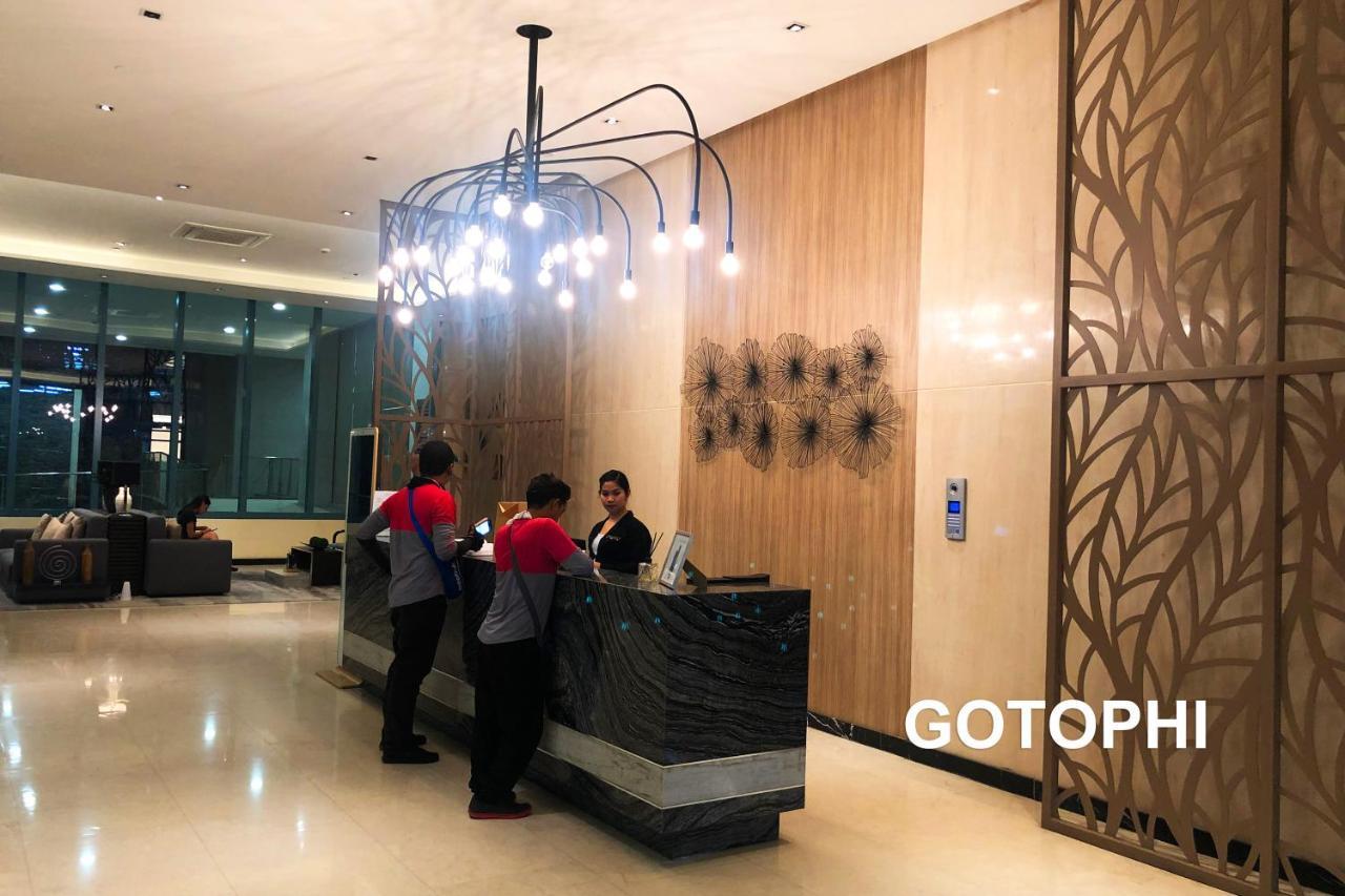 One Uptown Residence Taguig Buitenkant foto